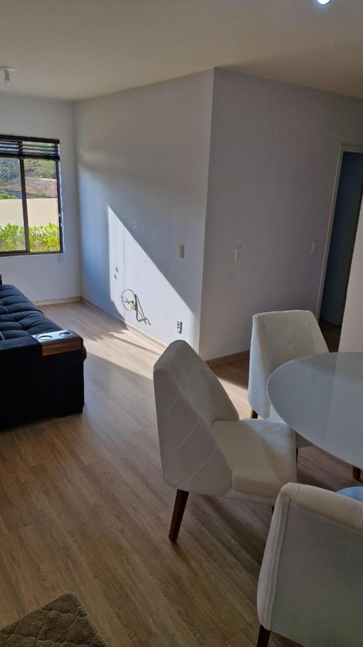Mobiliado Com Ar Condicionado Em Um *