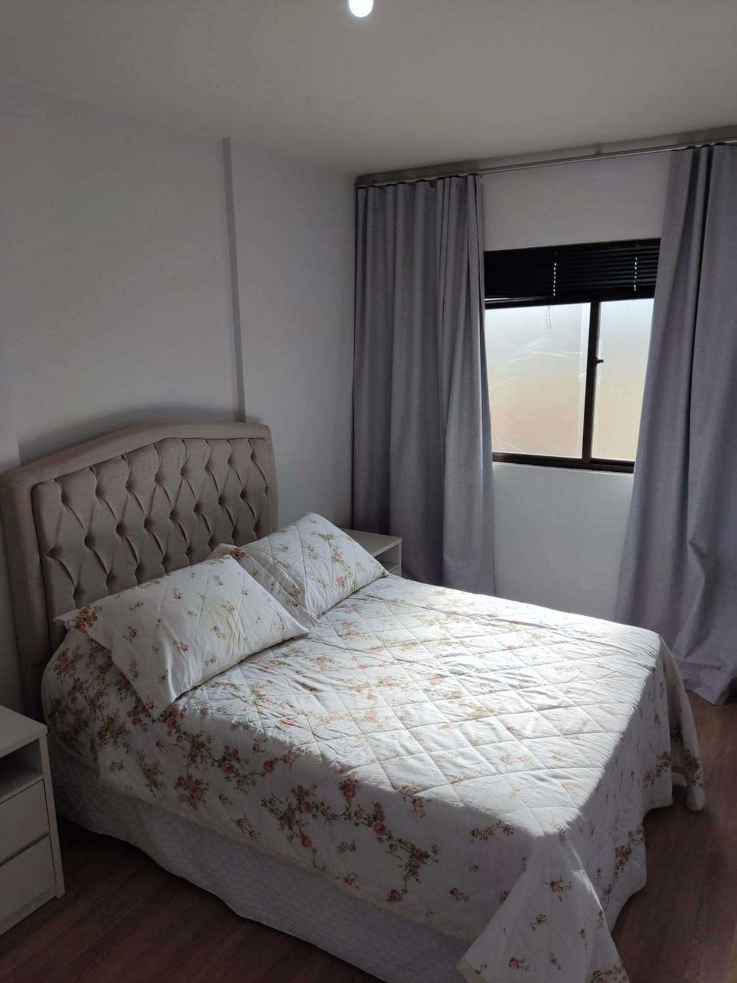 Mobiliado Com Ar Condicionado Em Um Apartment