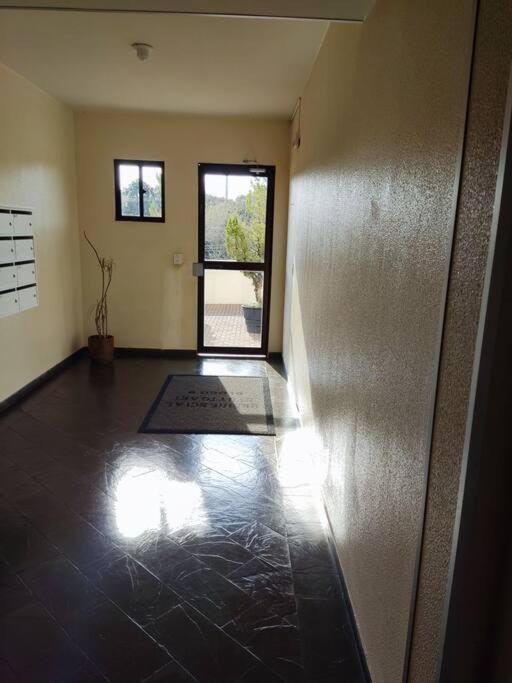 Apartment Mobiliado Com Ar Condicionado Em Um *